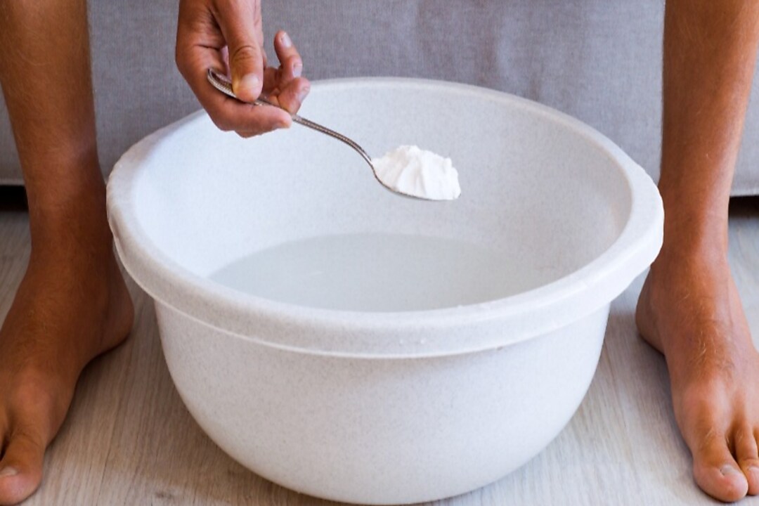 If You Have Toenail Fungus Try This at Home (It's Genius!)