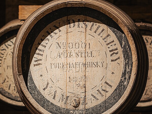 Experience the art of realizing the perfect blend, from a finely crafted whisky to a well-curated space.